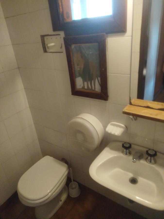 Universal Traveller's Hostal *