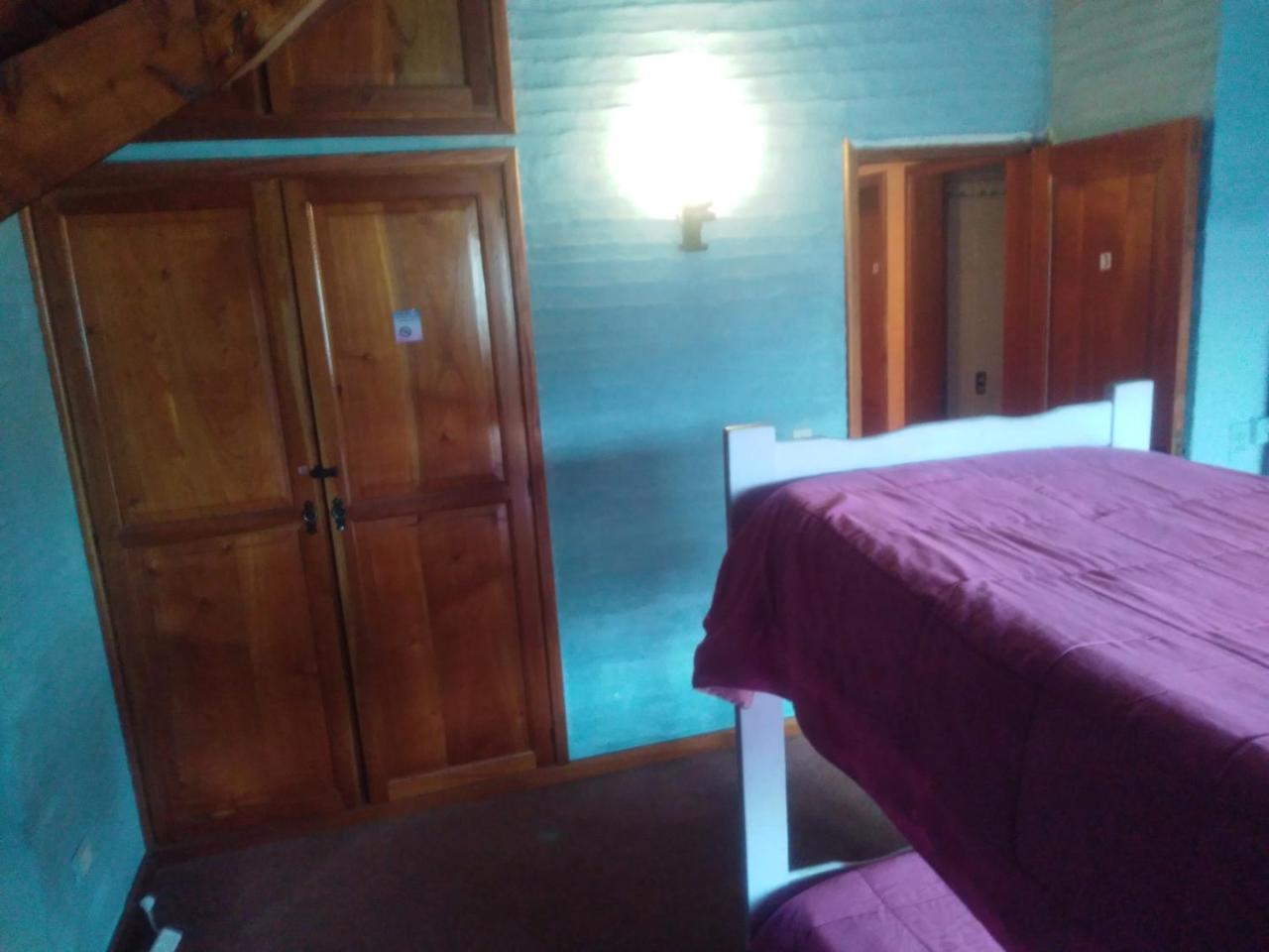 Universal Traveller's Hostal